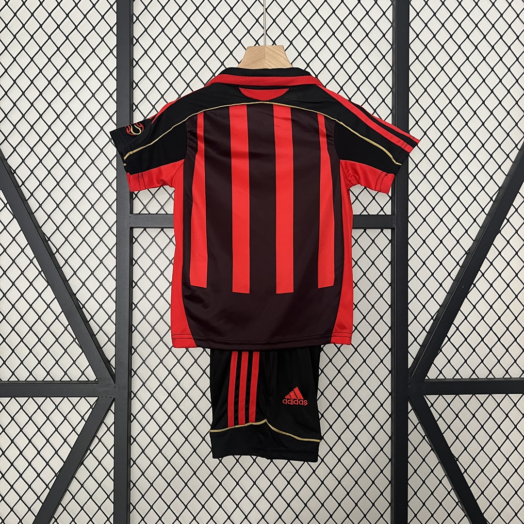 kids AC Milan06/07 home size: 16-28 3