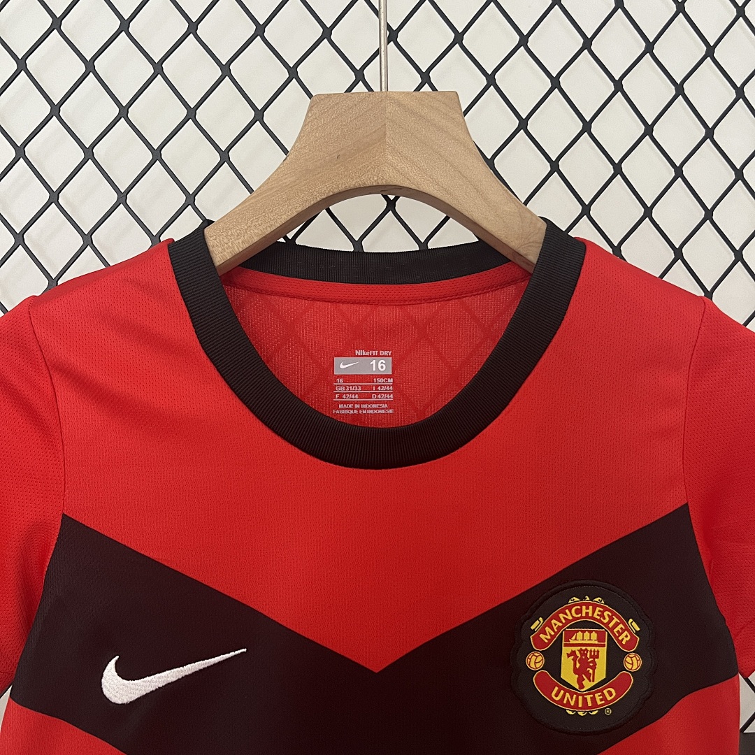 kids M-U 09/10 home size: 16-28 9