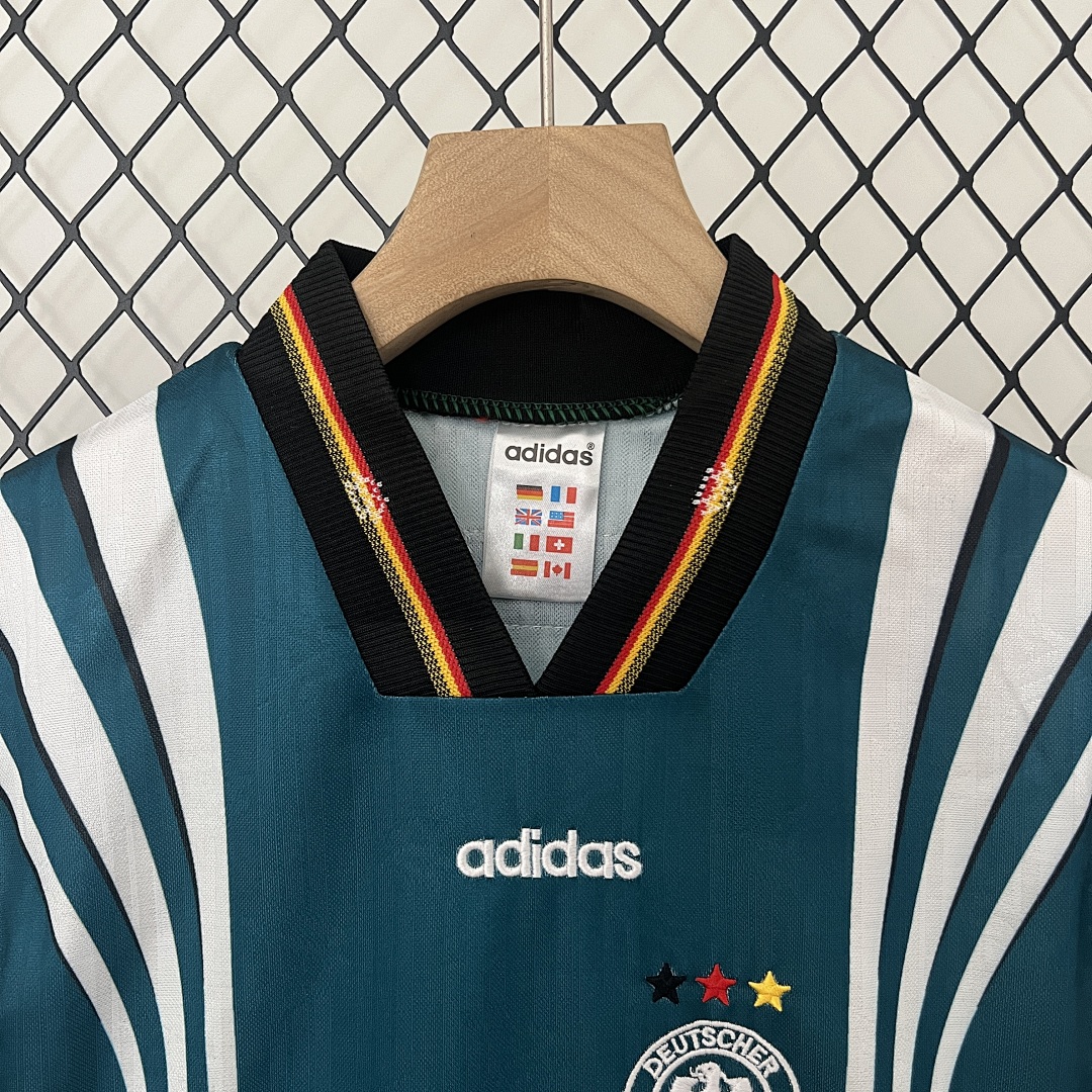 kids Germany 1996 home size: 16-28 5