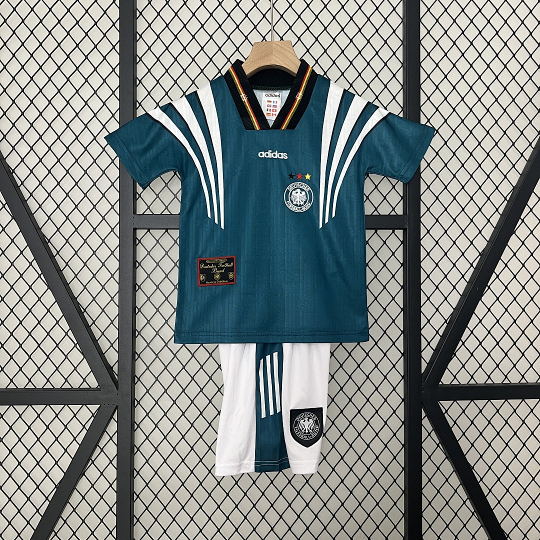 kids Germany 1996 home size: 16-28 2