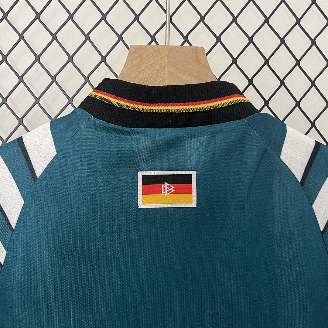 kids Germany 1996 home size: 16-28 6