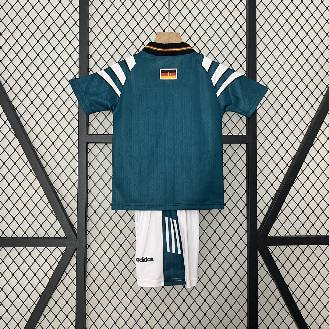 kids Germany 1996 home size: 16-28 7