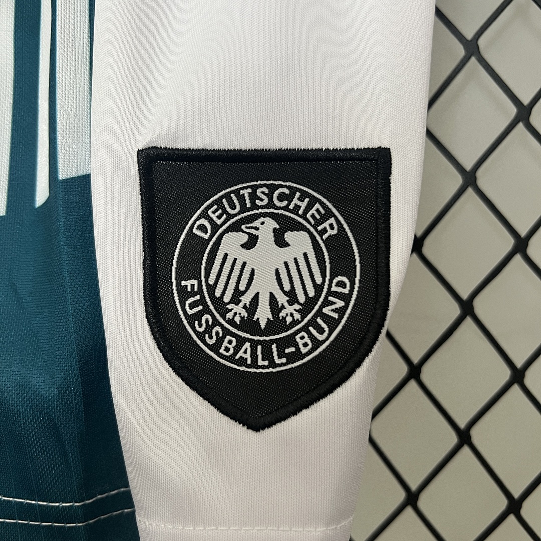 kids Germany 1996 home size: 16-28 8