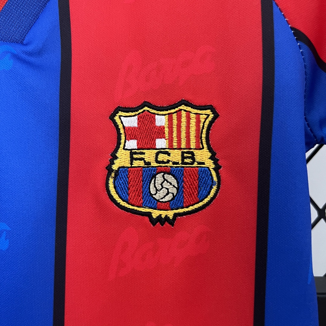 kids Barcelona 95/97 home size: 16-28 2