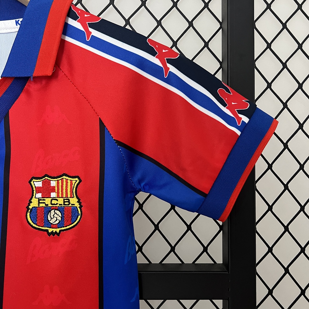 kids Barcelona 95/97 home size: 16-28 3