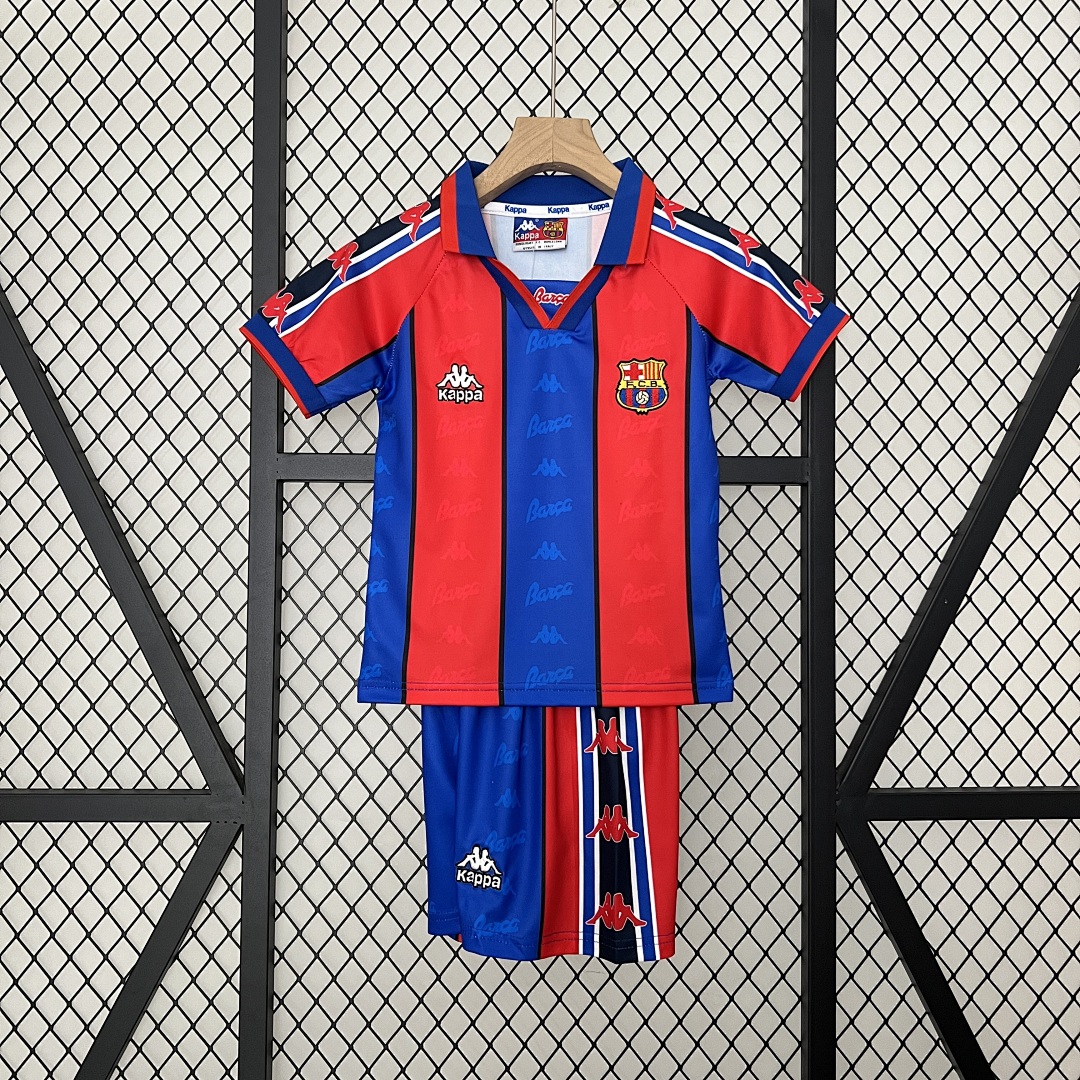 kids Barcelona 95/97 home size: 16-28 4