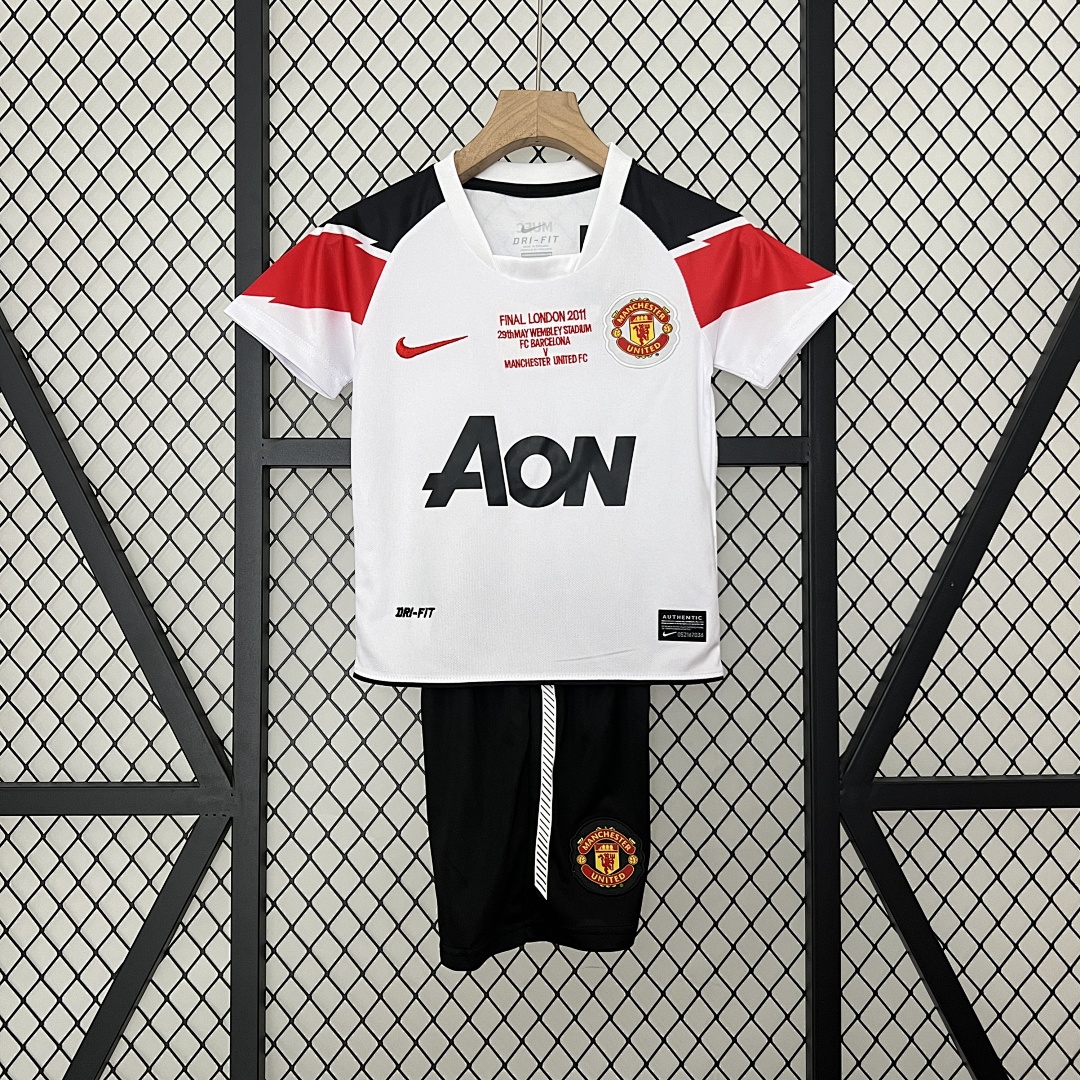 kids M-U 10/11 Champions League away size: 16-28 12