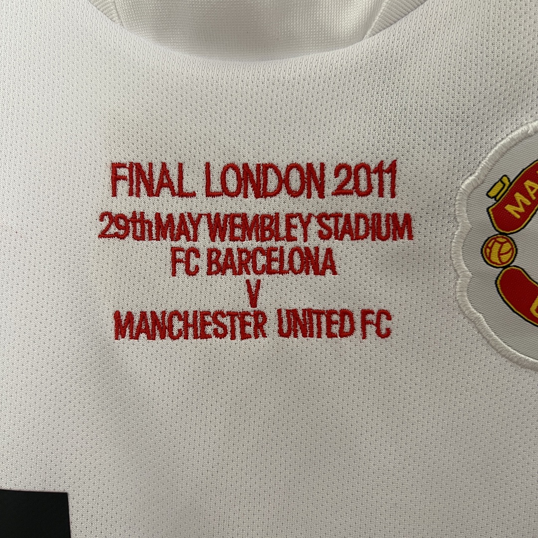 kids M-U 10/11 Champions League away size: 16-28 8