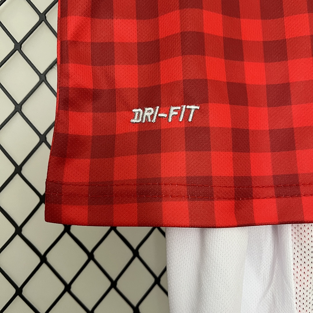 kids M-U 12/13 home size: 16-28 11