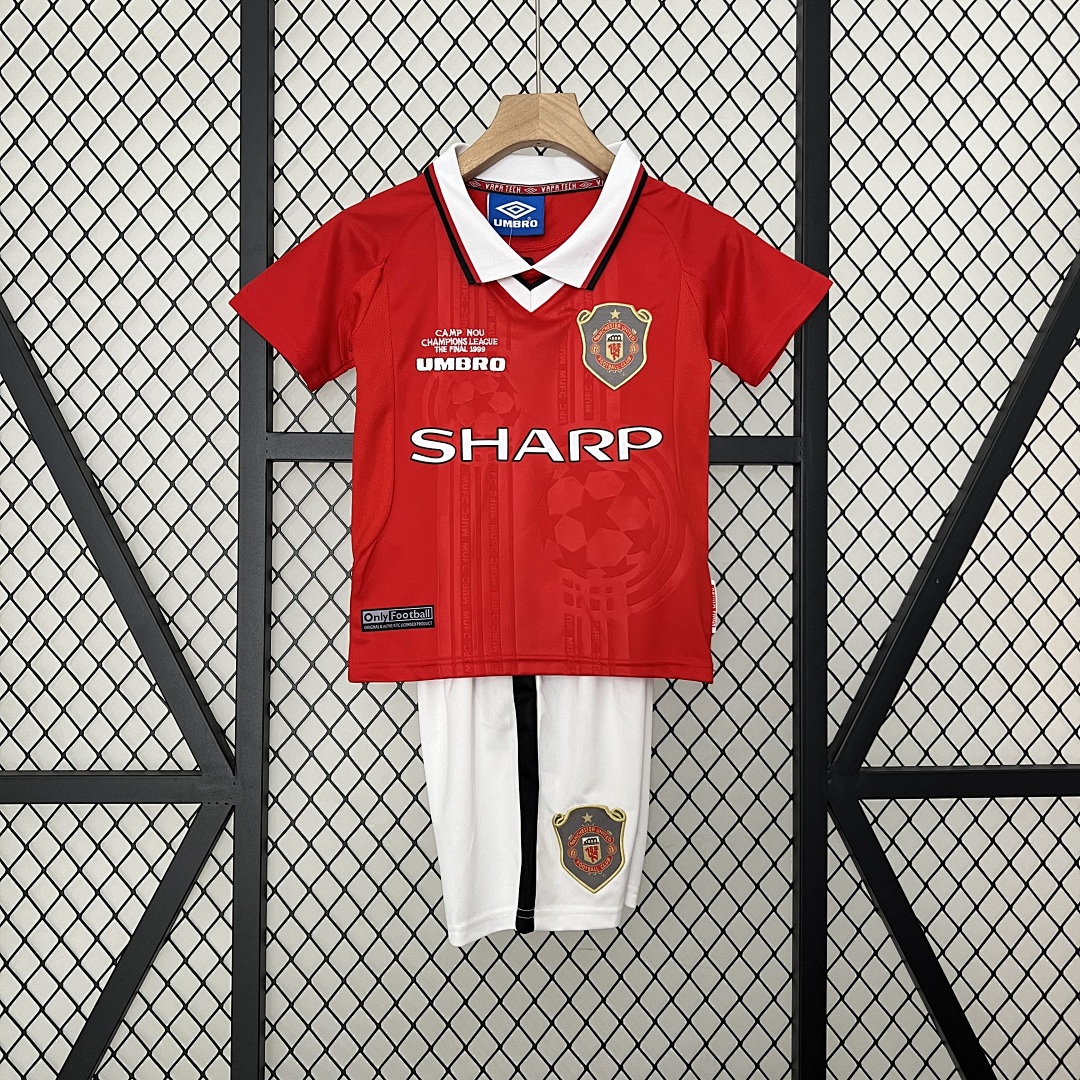 kids M-U 99/00 home size: 16-28 4
