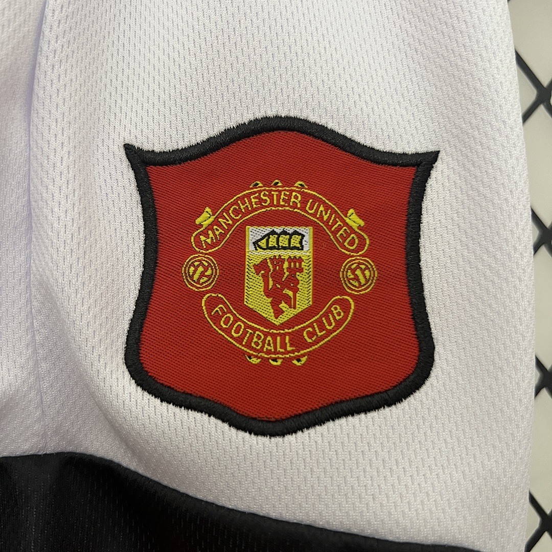 kids M-U 94/96 home size: 16-28 7