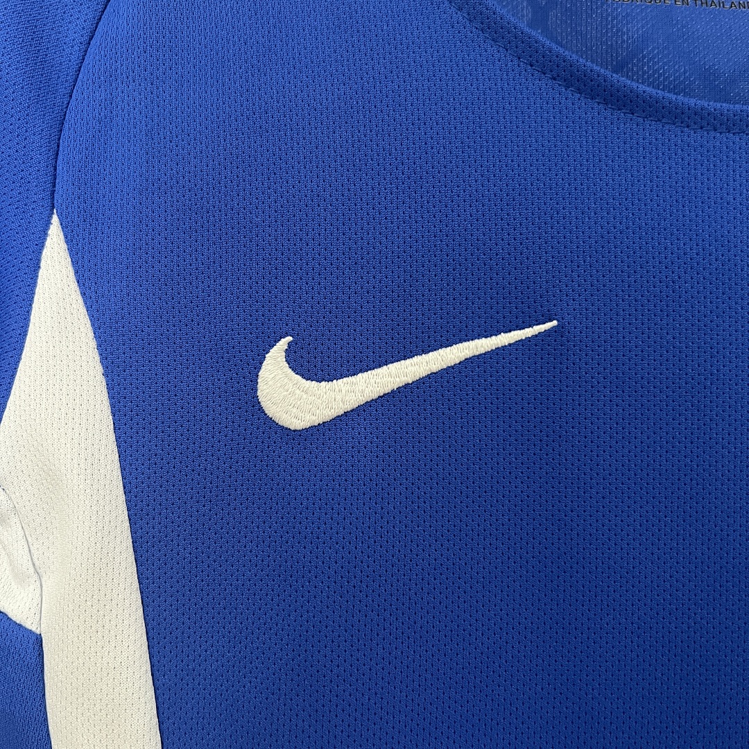 kids Brazil 2002 away size: 16-28 6