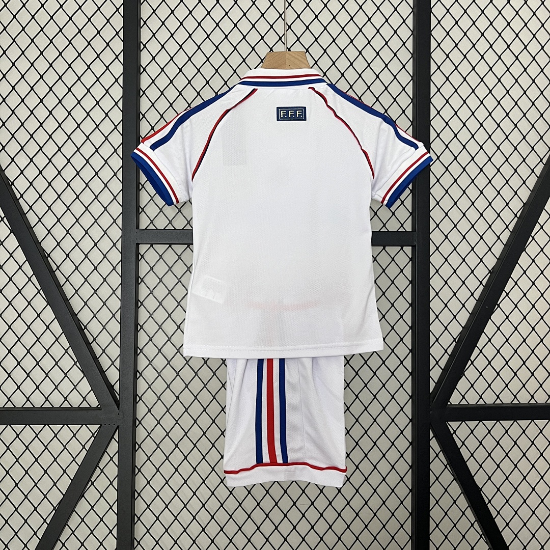 kids France 1998 away size: 16-28 8