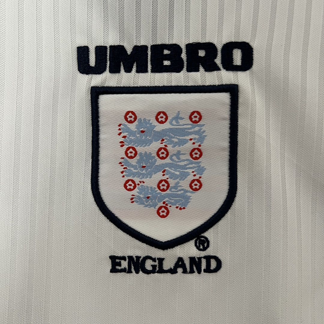 kids England 1998 Home size: 16-28 9