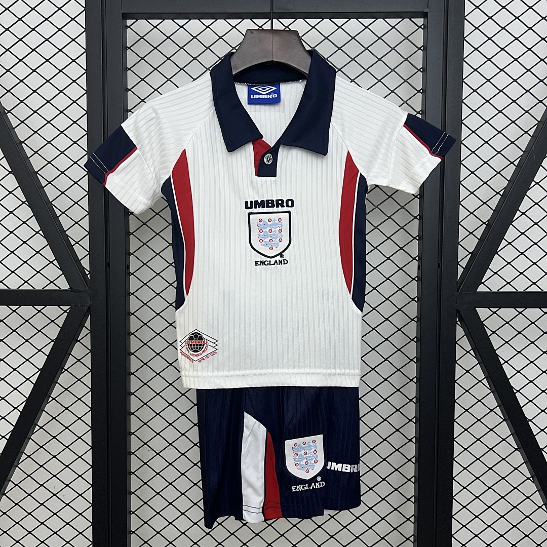 kids England 1998 Home size: 16-28