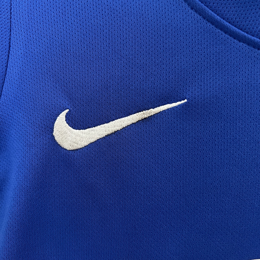 kids M-U 08/09 away size: 16-28 2