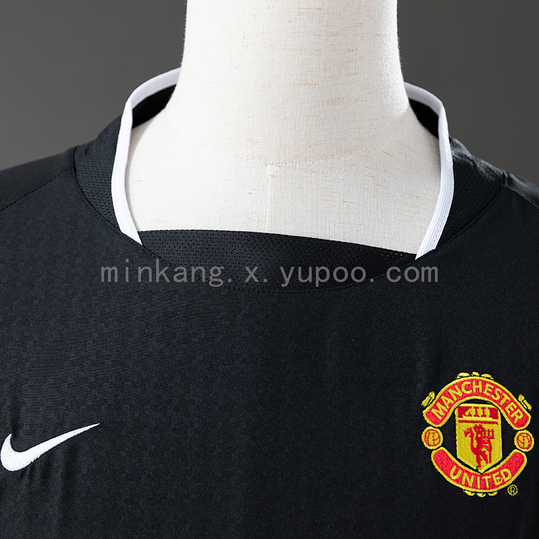 Retro M-U 03/05 Away S-XXL 6