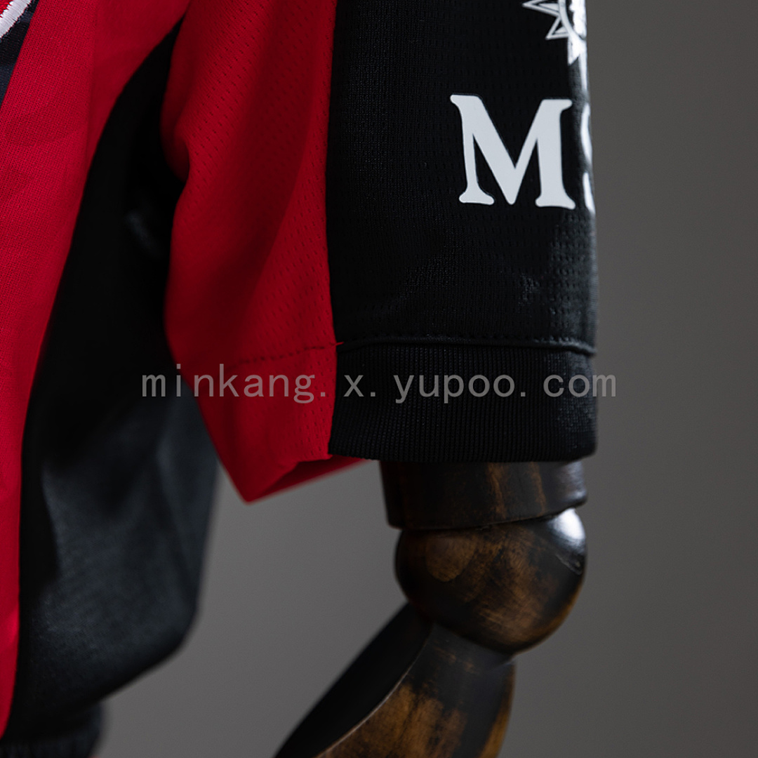25/26 kids AC Milan home size: 16-28 4