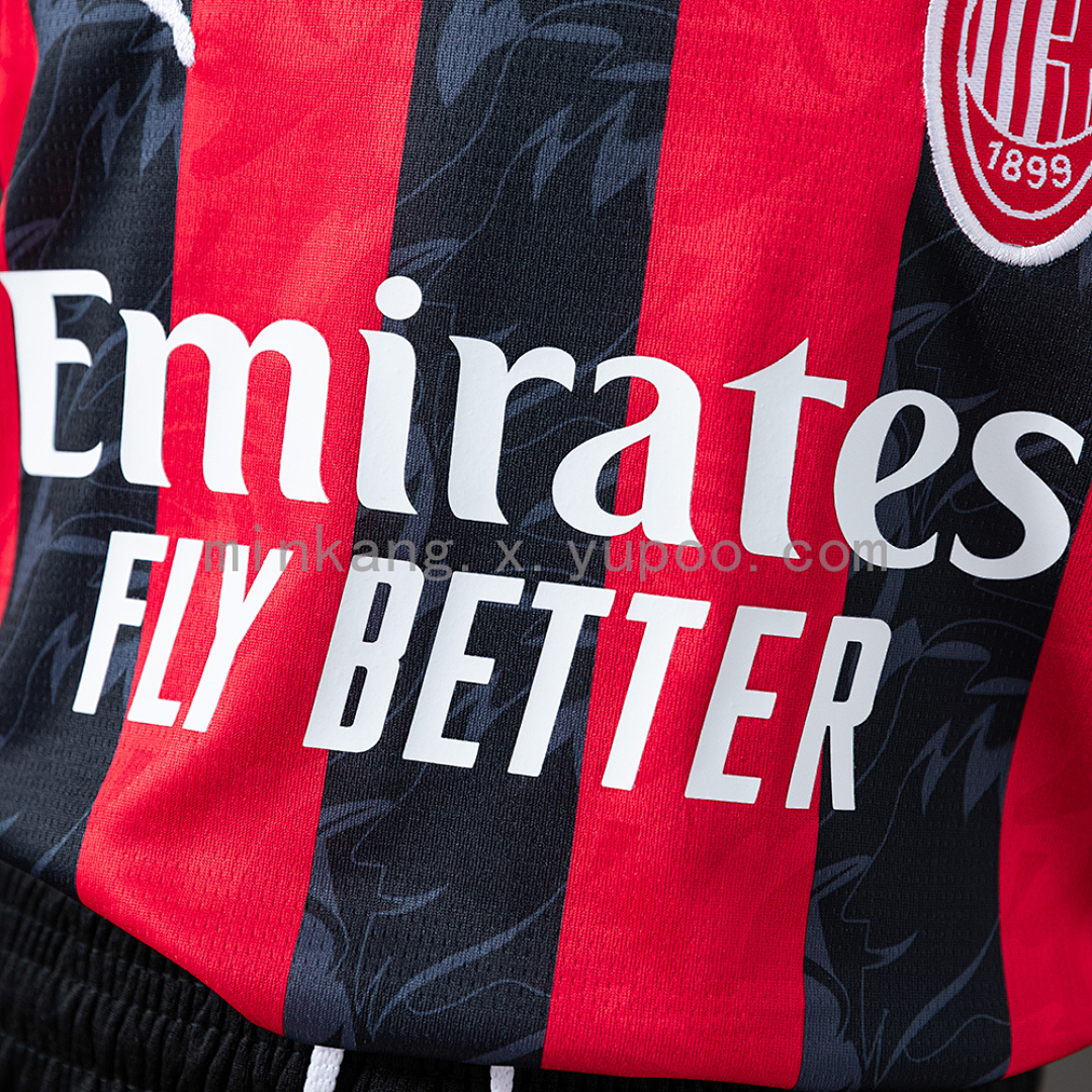 25/26 kids AC Milan home size: 16-28 7