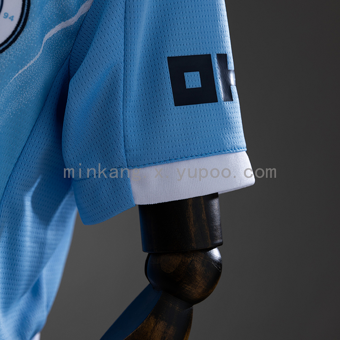 25/26 kids Manchester City home size: 16-28 10