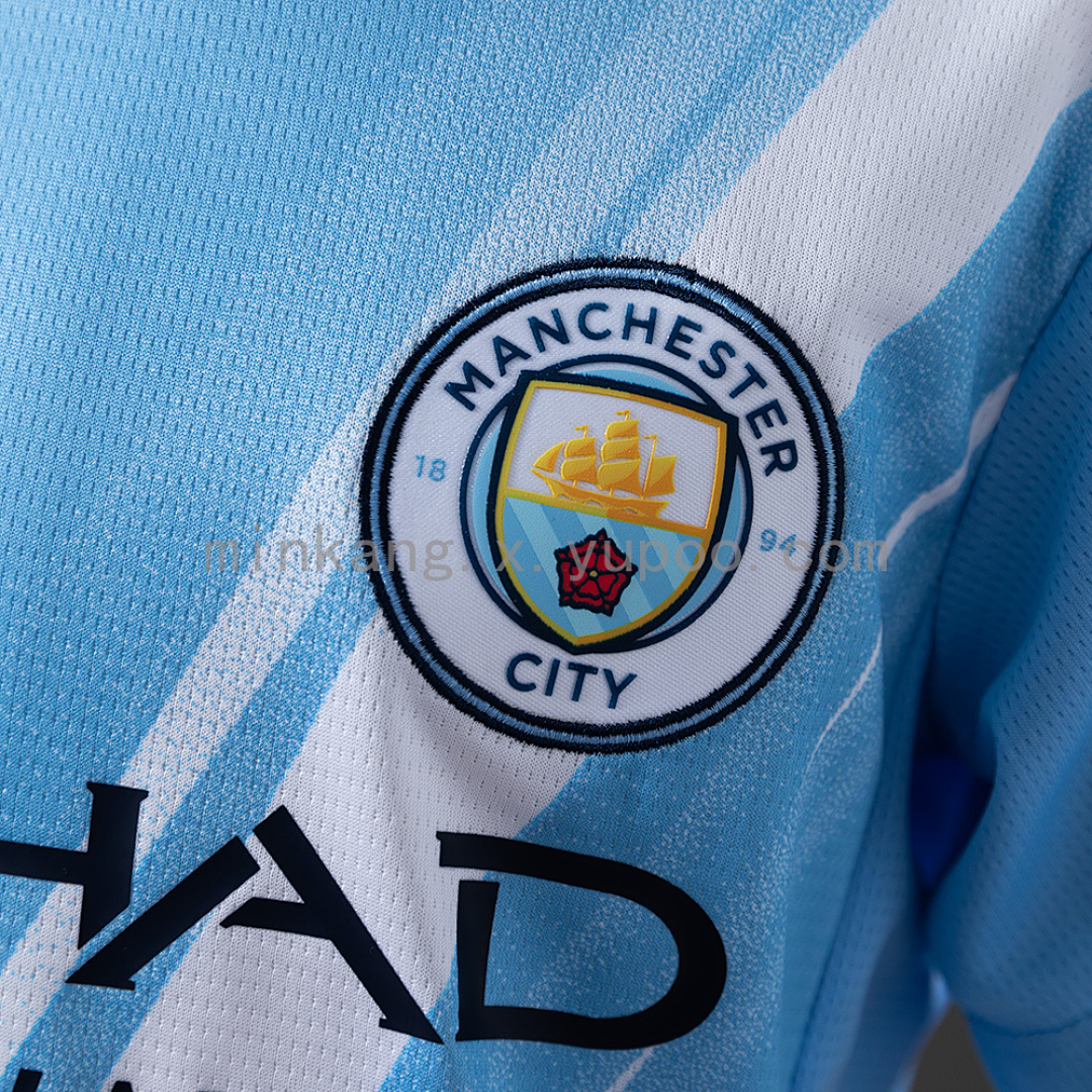 25/26 kids Manchester City home size: 16-28 8