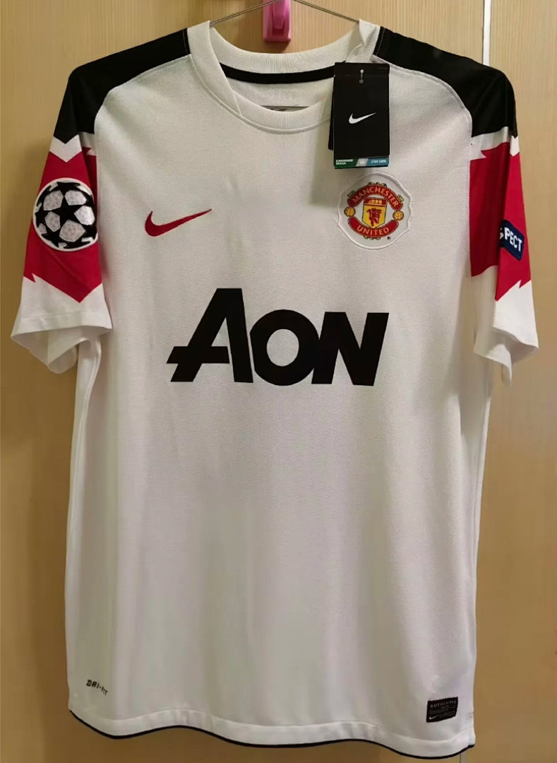 Retro M-U 10/11 Away S-XXL 3