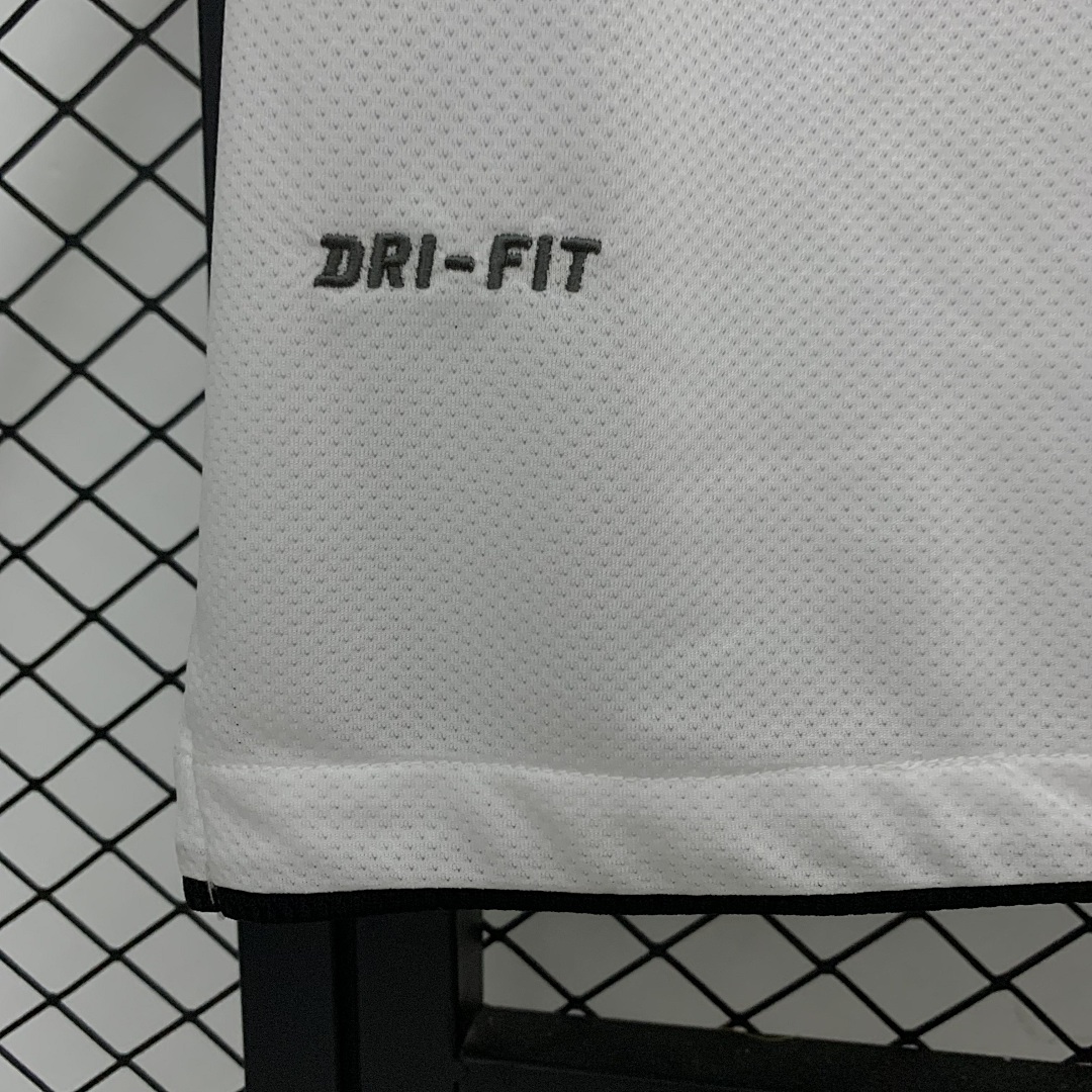 Retro M-U 10/11 Away S-XXL 9