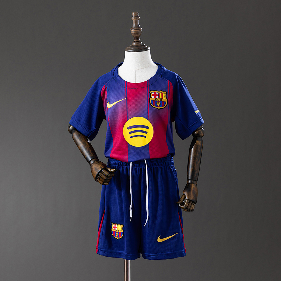 25/26 kids Barcelona home size 16-28 12