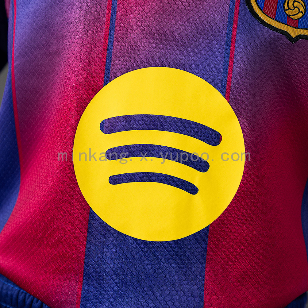 25/26 kids Barcelona home size 16-28 7