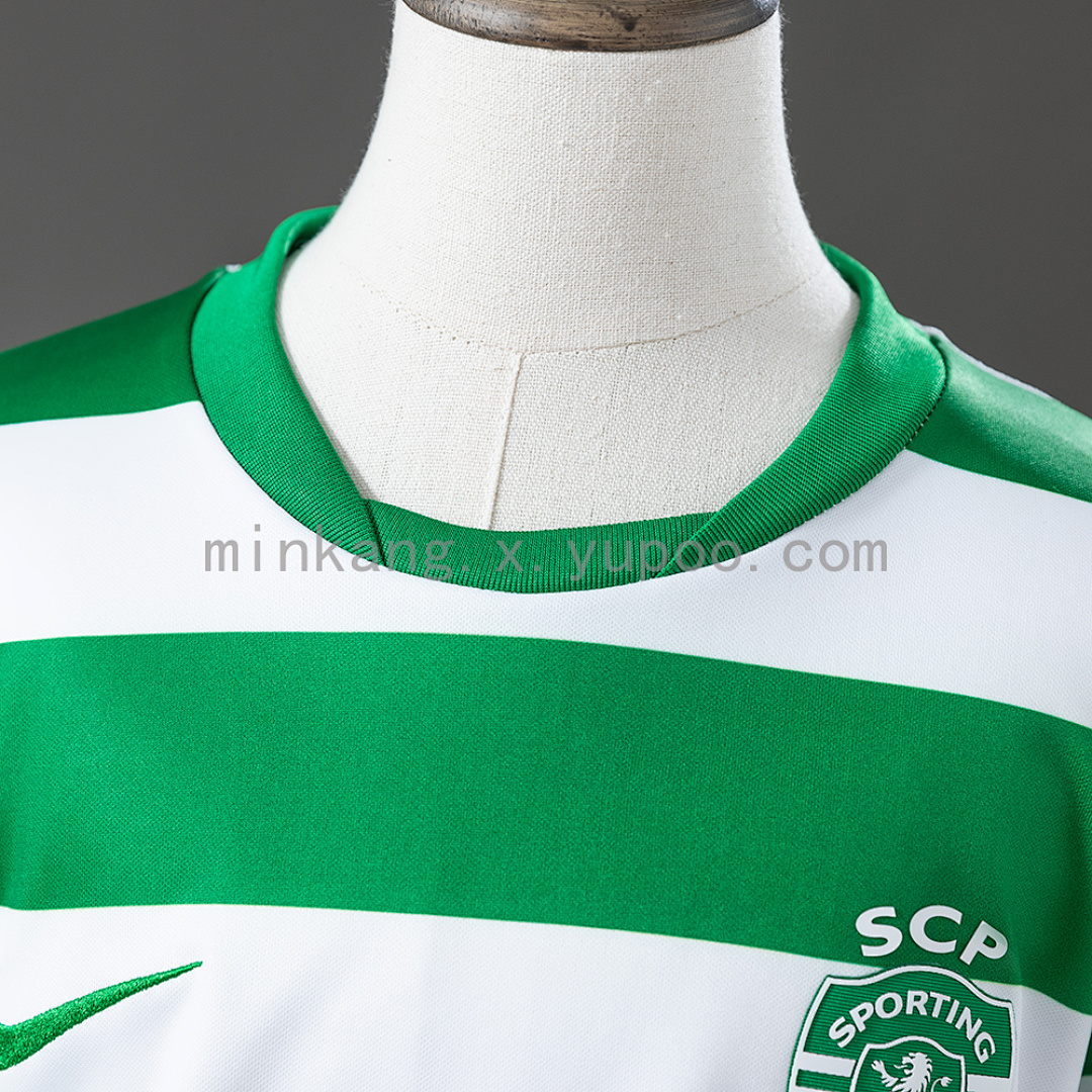 25/26 Kids Sporting Lisbon Home Size: 16-28 8