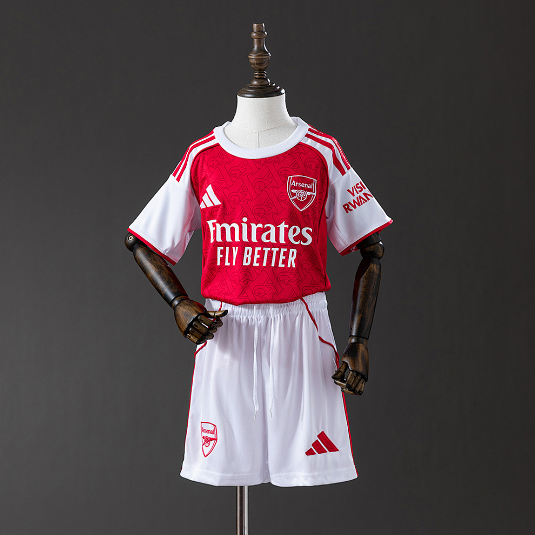25/26 kids Arsenal home size: 16-28 2