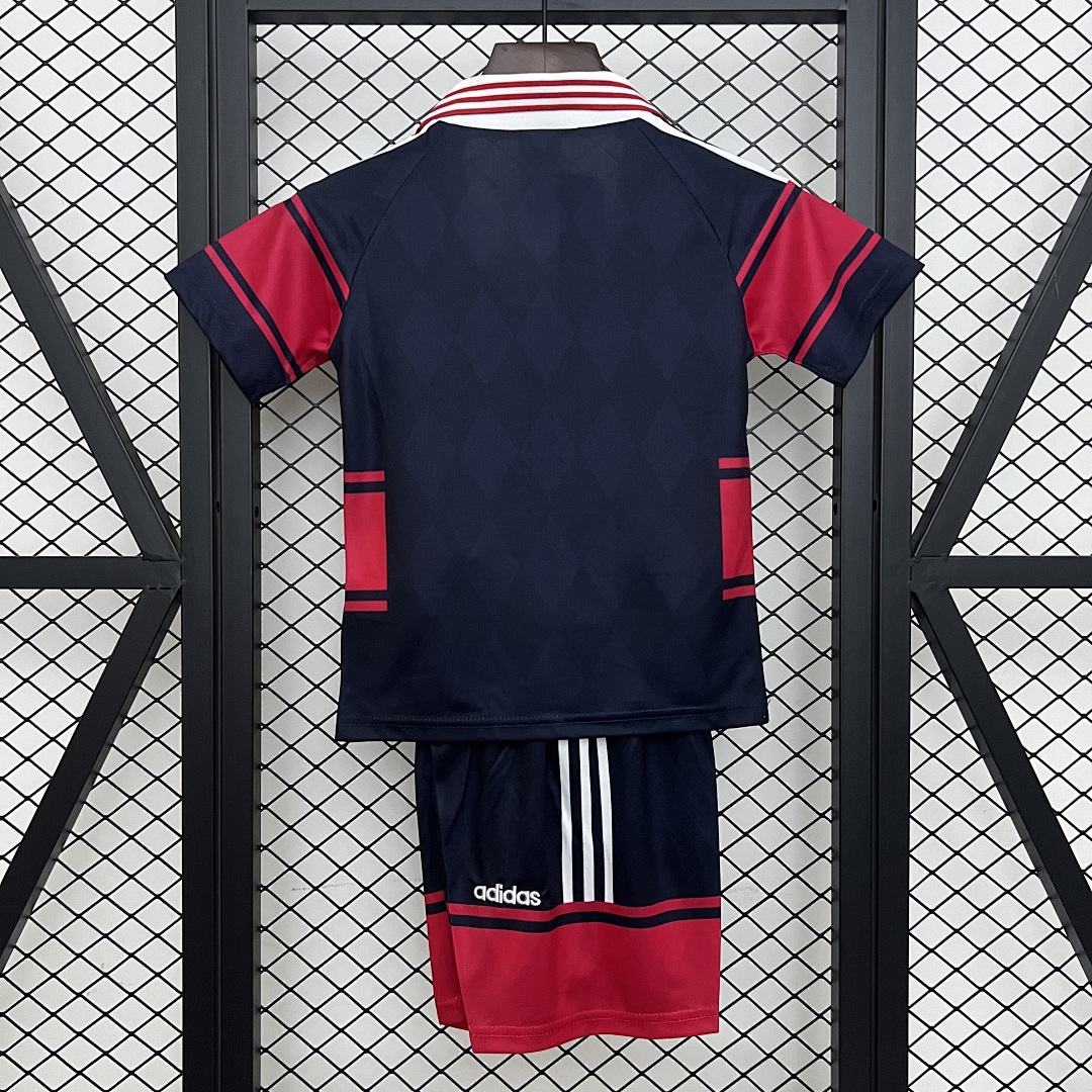 kids Bayern Munich 97/99 Home size: 16-28 2