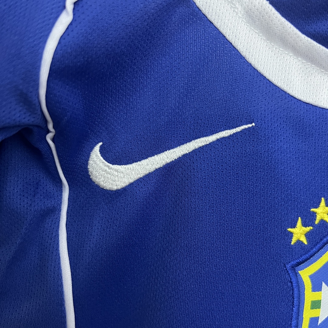 kids Brazil 2004 away size: 16-28 6