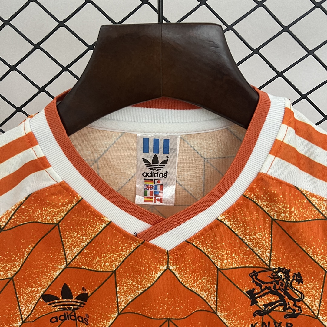 kids Netherlands 1988 home size: 16-28 12