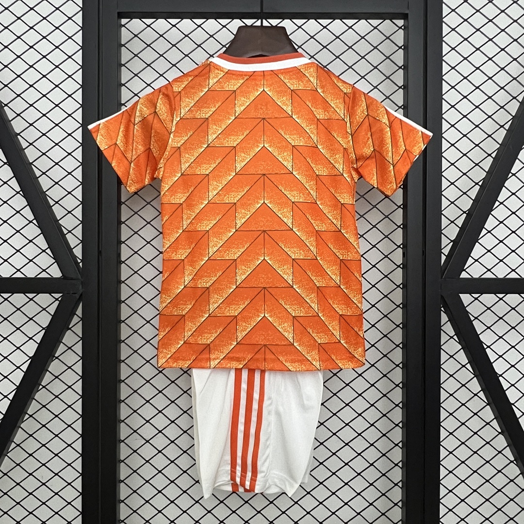 kids Netherlands 1988 home size: 16-28 6
