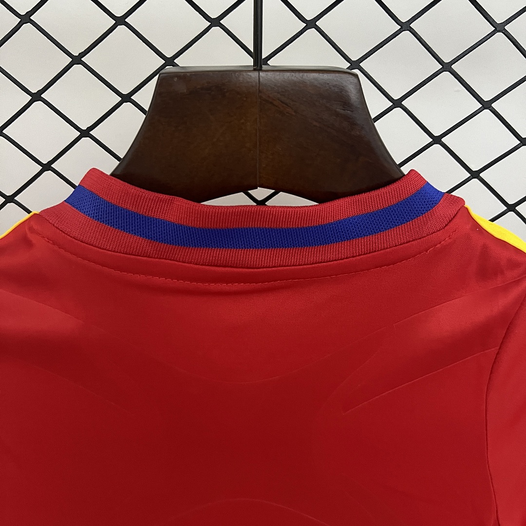 kids Spain 2010 home size: 16-28 2