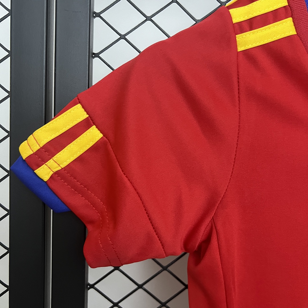 kids Spain 2010 home size: 16-28 4