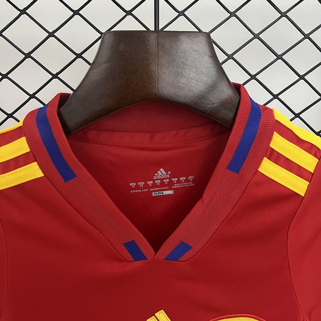 kids Spain 2010 home size: 16-28 7