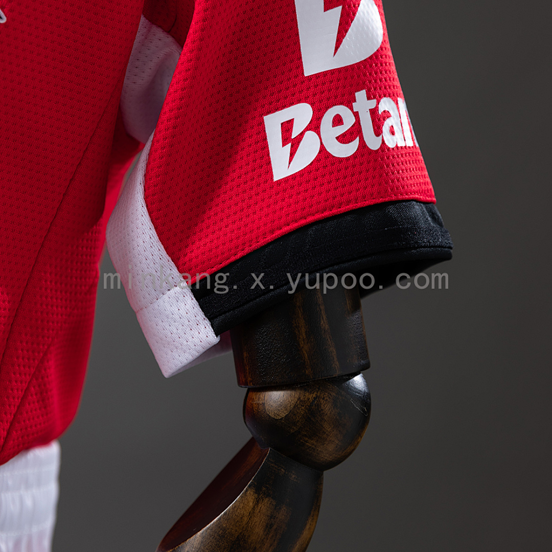 25/26 Kids Benfica Home Size: 16-28 10