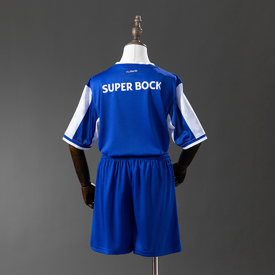25/26 Kids Porto Home Size: 16-28 10
