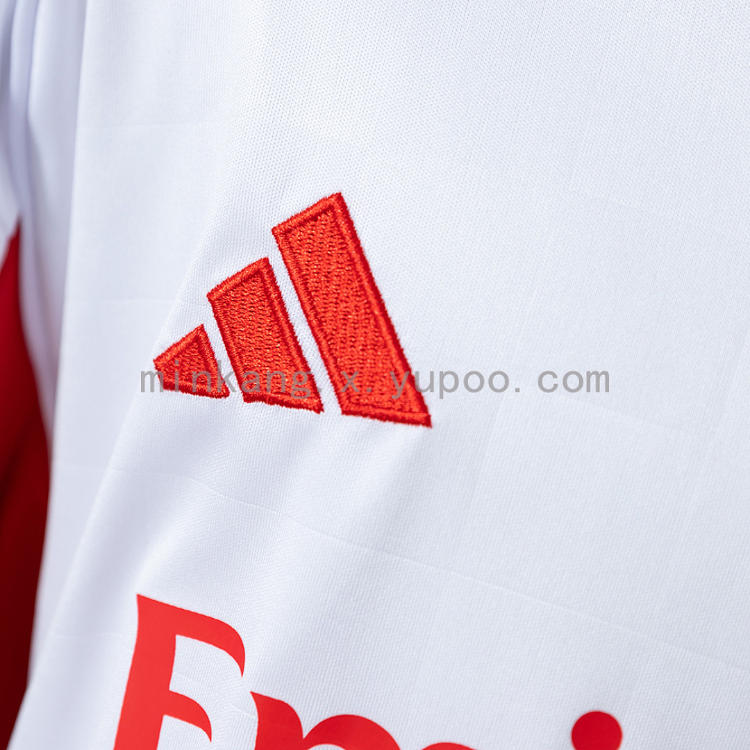 25/26 Kids Benfica Third away game Size: 16-28 9