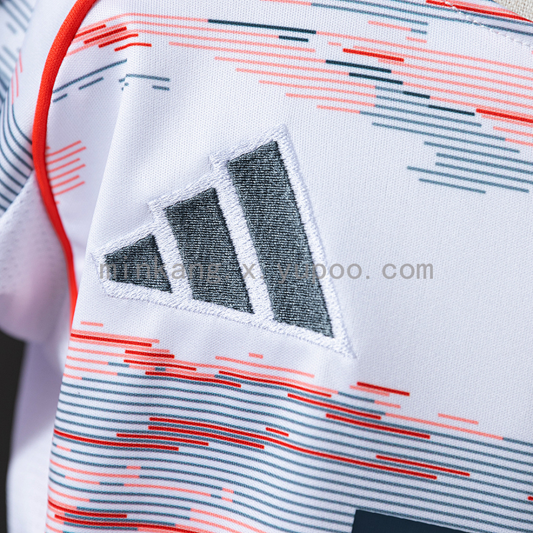 25/26 kids Bayern Munich Away size: 16-28 9