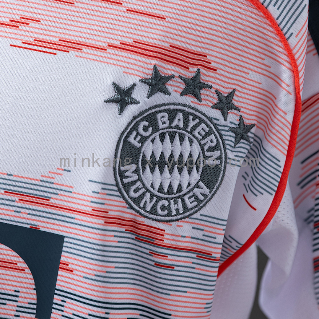 25/26 kids Bayern Munich Away size: 16-28 8