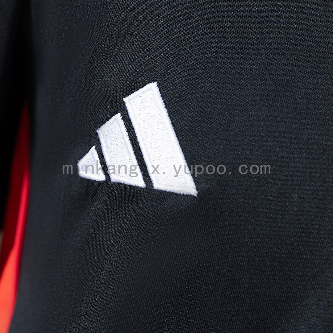 25/26 Kids Benfica Training clothes Size: 16-28 5