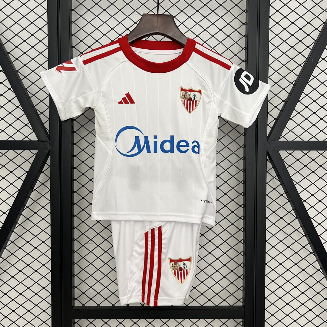 25/26 Kids Sevilla Home Size: 16-28 7