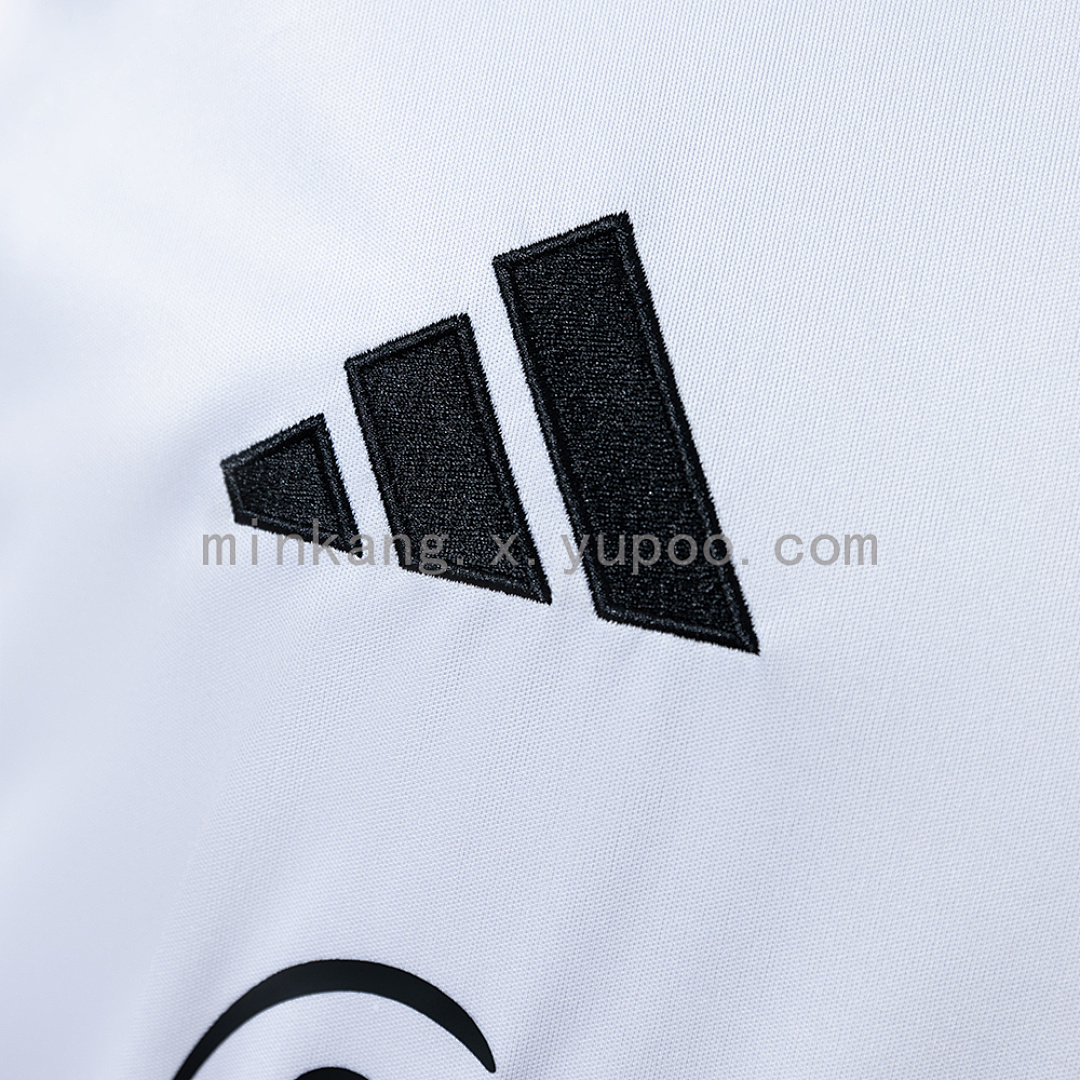 25/26 Frankfurt home S-4XL 4