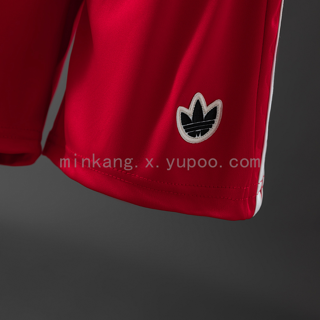 25/26 Benfica Retro Special Edition Size: 16-28 2