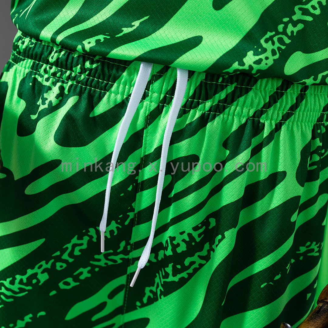 25/26 Sporting Lisbon Goalkeeper Green Size: 16-28 3