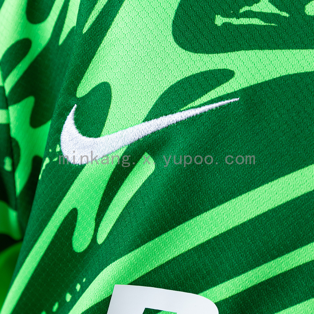 25/26 Sporting Lisbon Goalkeeper Green Size: 16-28 5