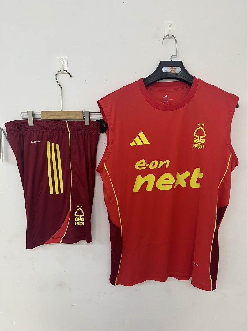 25/26 Nottingham Forest training jersey red S-3XL 3